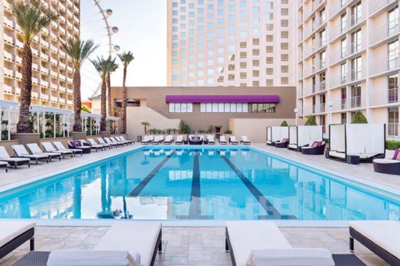 Harrah's Las Vegas - Pool