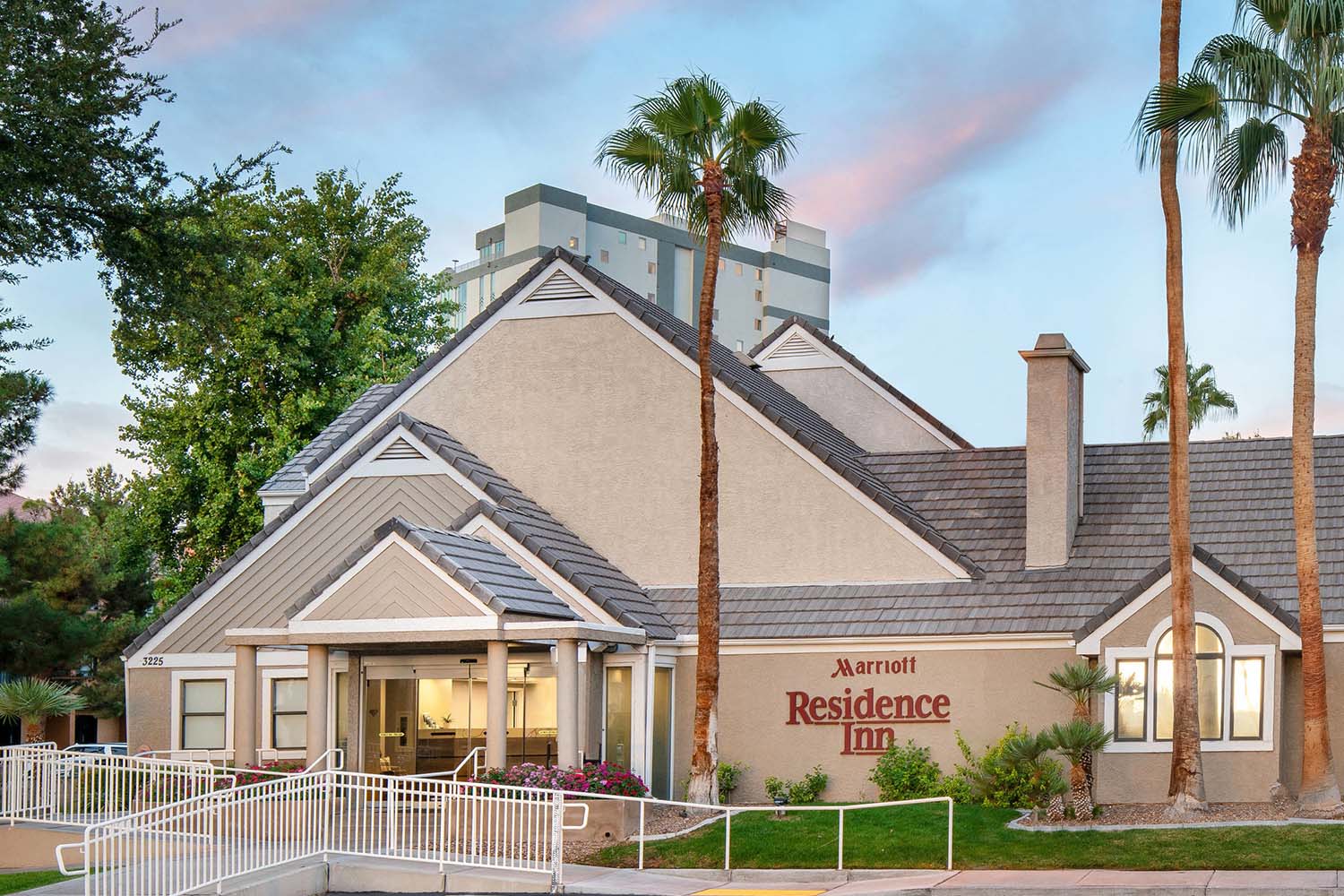 Residence Inn By Marriott Las Vegas Convention Center, 675 Reviews