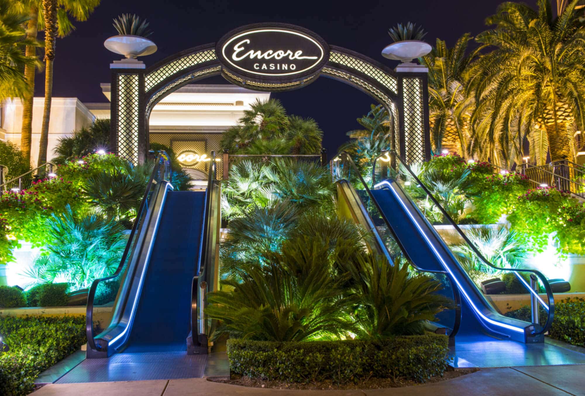 escalator leading up to Encore casino