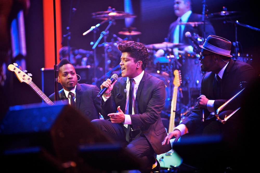 Bruno Mars performing live with band 