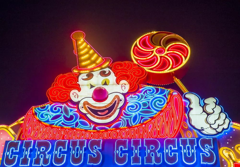 Circus Circus clown