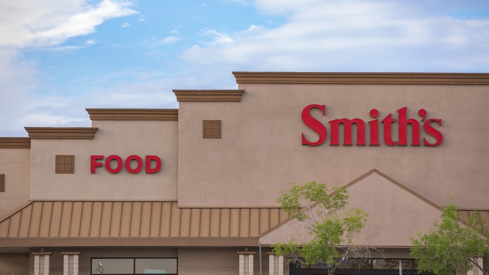 Smiths grocery store sign