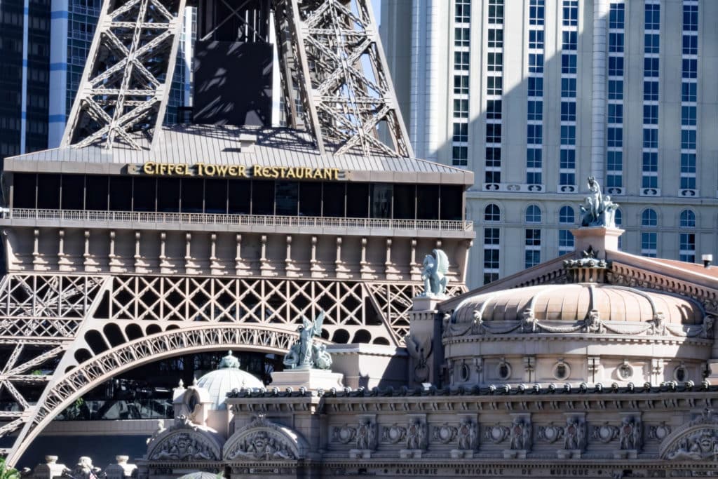 wide shot of the Eiffel Tower restaurant