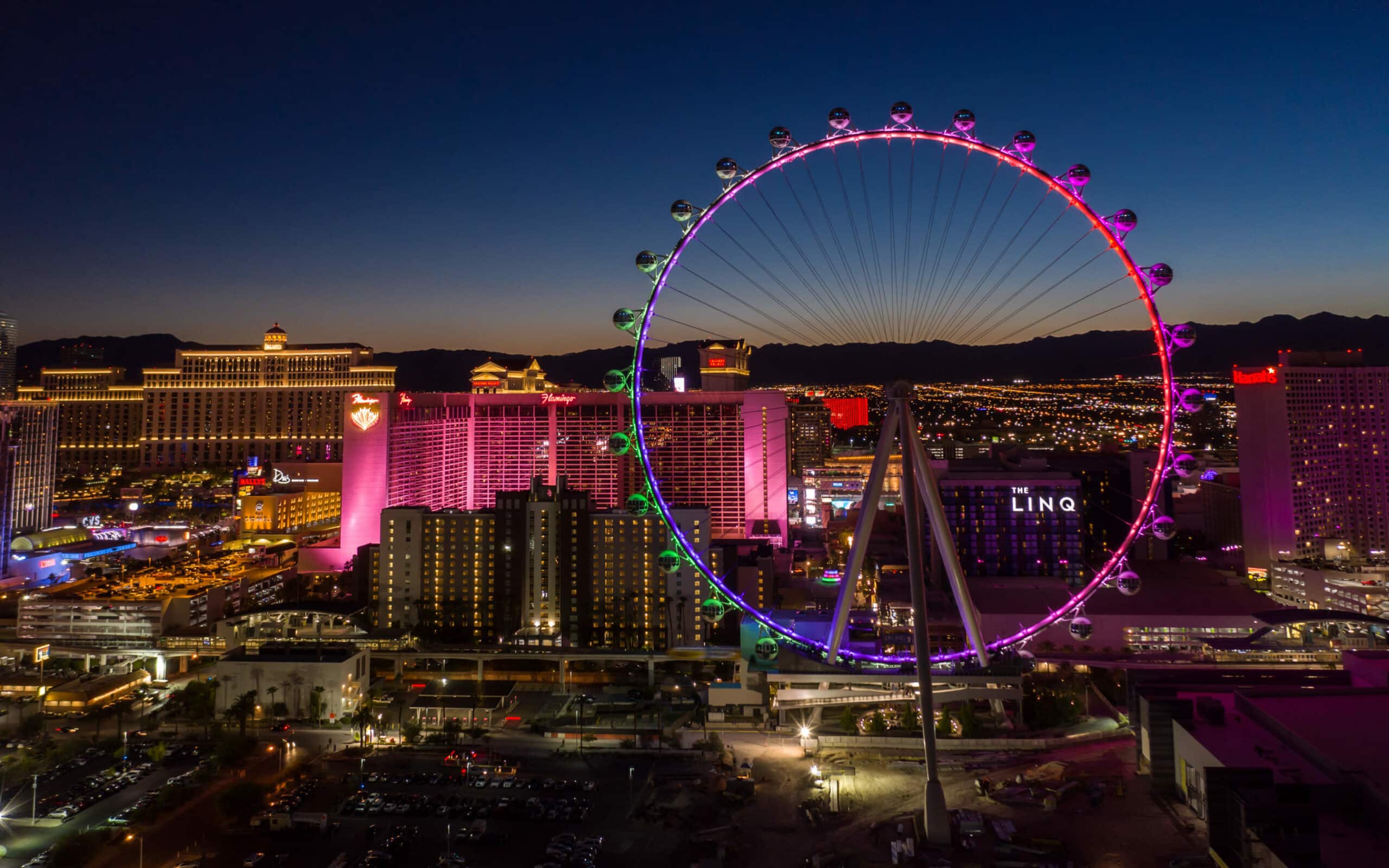 LINQ High Roller at twilight with pink lights